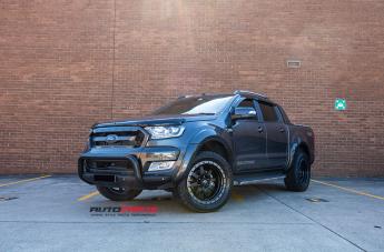 FORD-RANGER-TROPHY-MATTE-BLACK-WITH-ANTHRACITE-RING